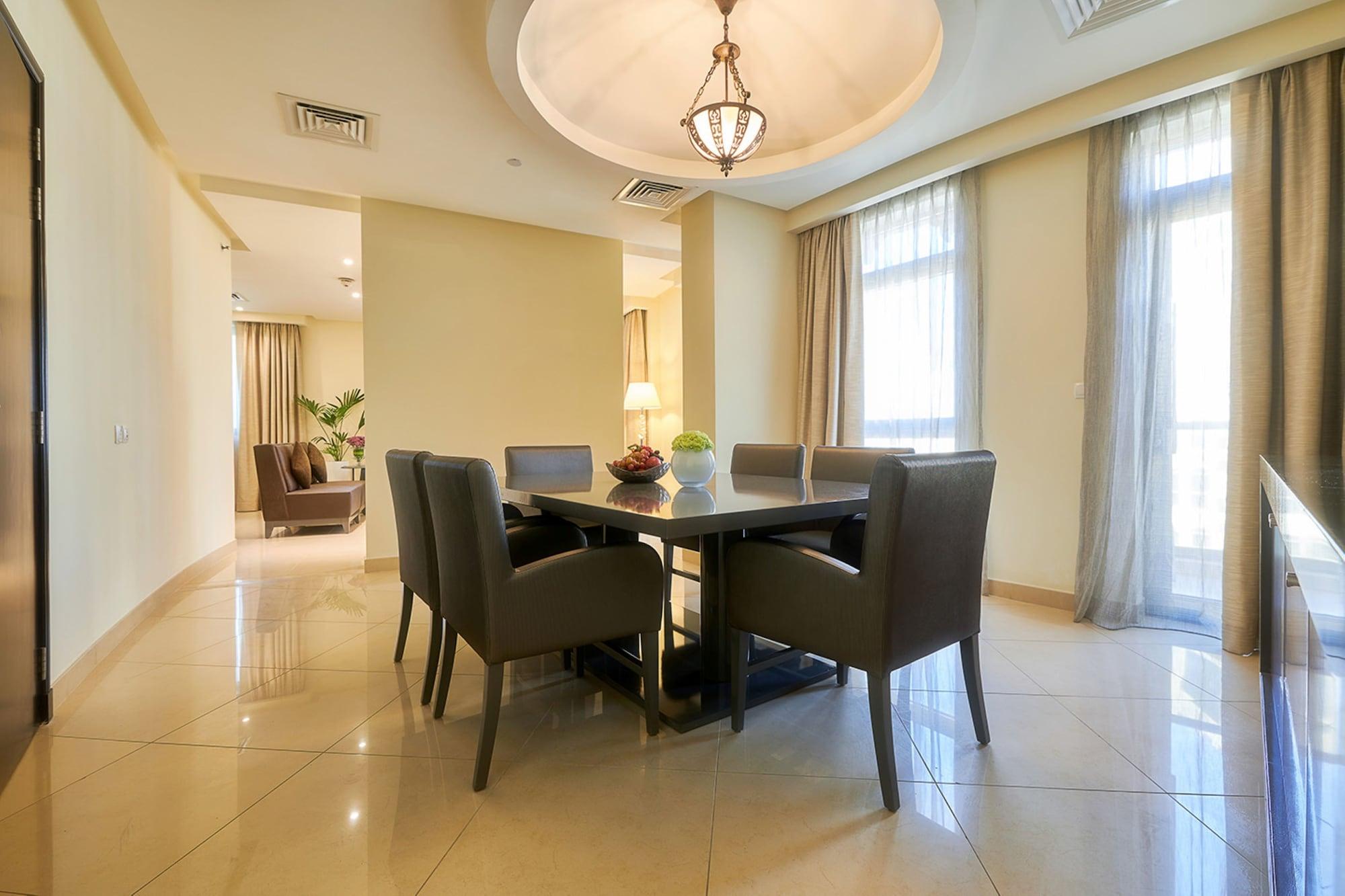 巴希阿治曼宫酒店 阿吉曼 外观 照片 A dining room